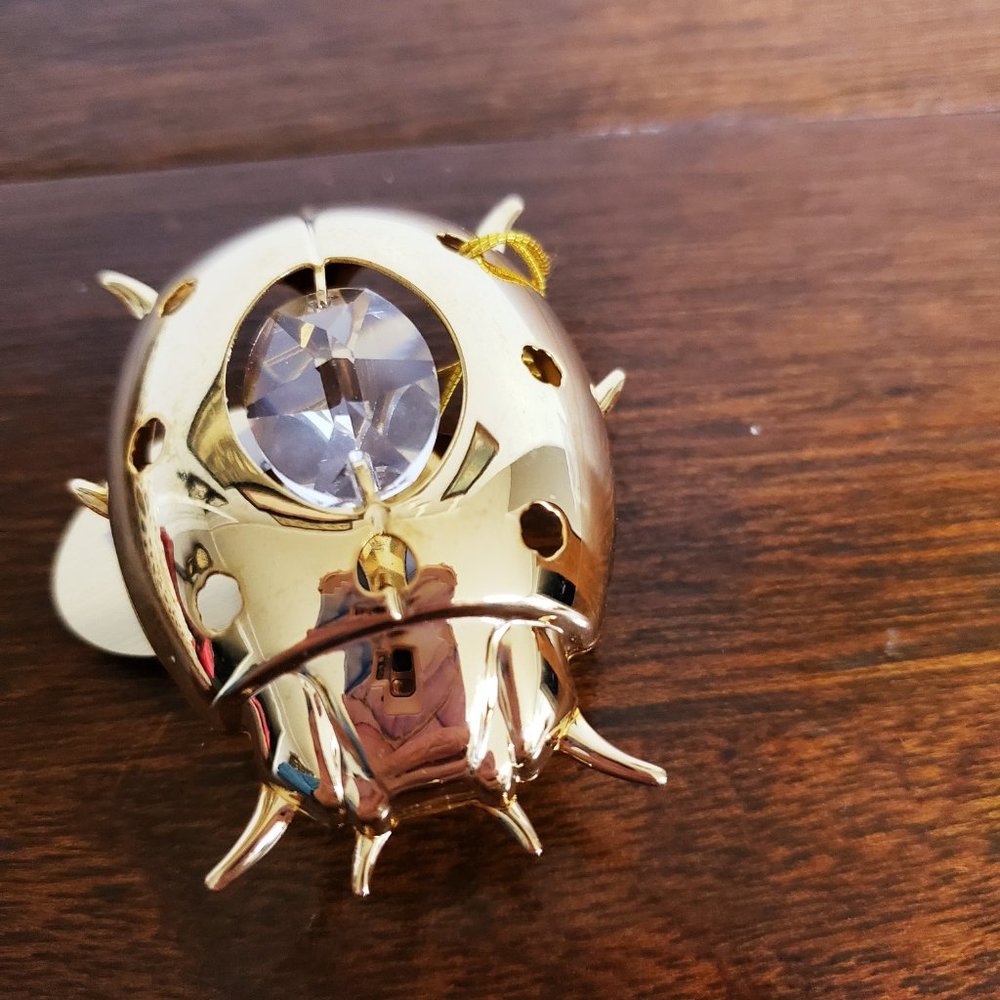 24K GOLD PLATED LADY BUG ORNAMENT W/SUCTION CUP